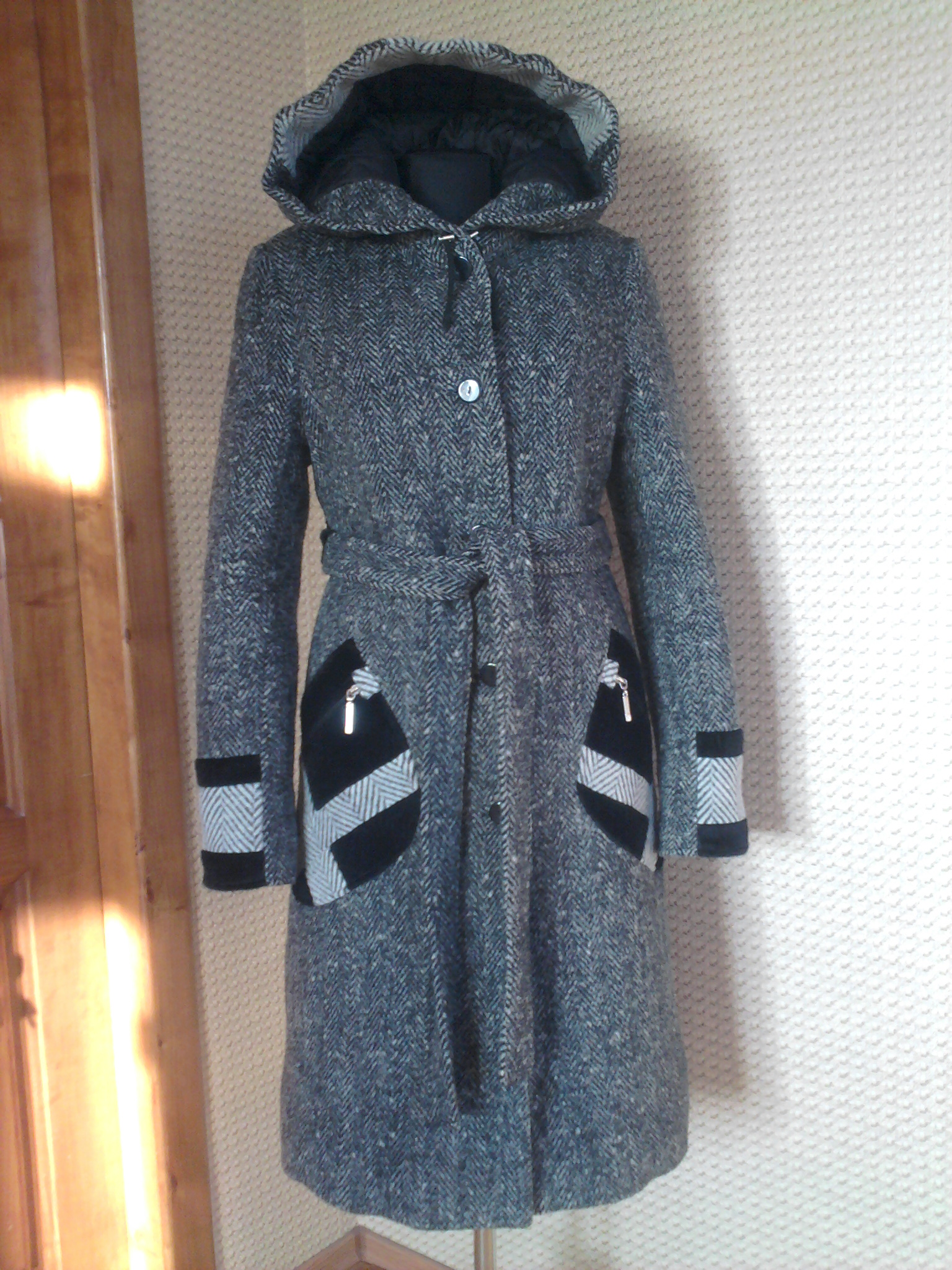 пальто длинное